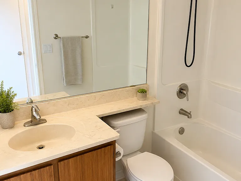 5926 Hilltop Dr — Photo 3