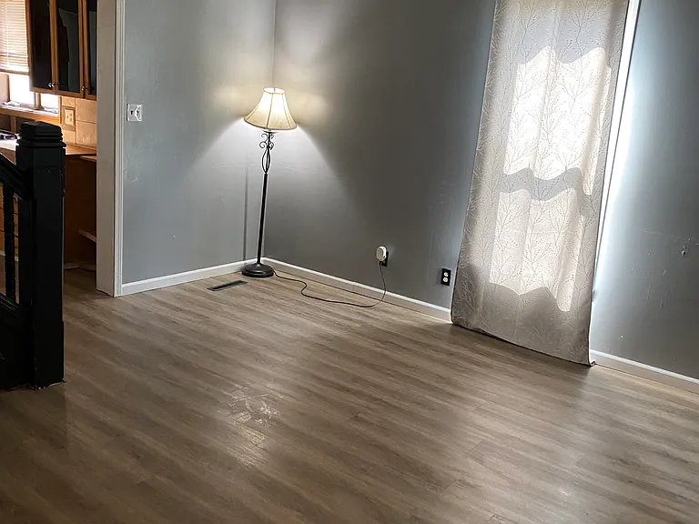416 Blunt St — Photo 2