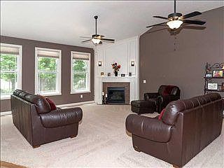 5th image of 7114 English Oak Dr