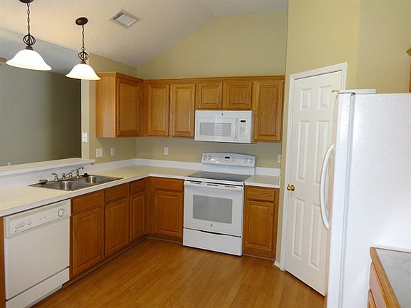 5th image of 1307 High Crest Dr