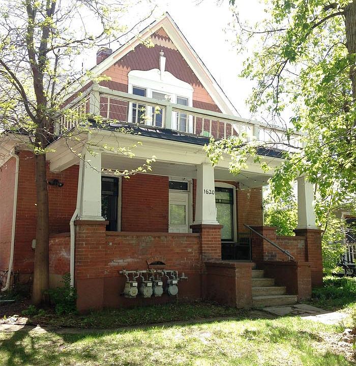 2nd image of 1620 Grove St APT 1