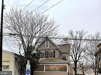 1st image of 68 E Washington Ave