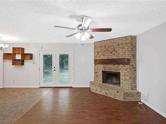 3rd image of 9905 Runnymeade Pl