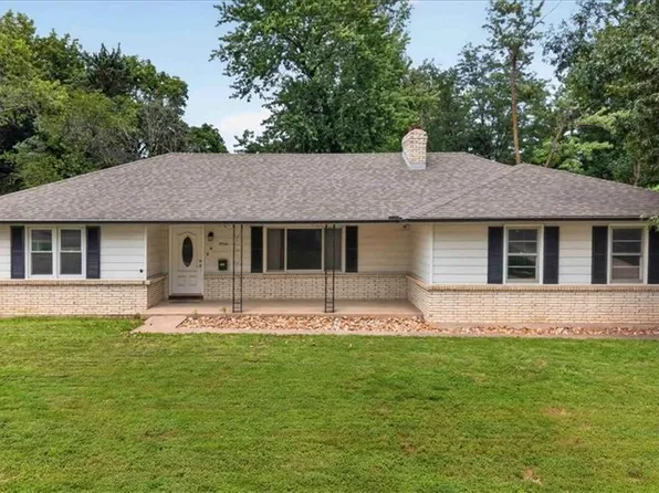 7726 Everett Ave, Kansas City, KS 66112