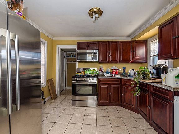 3rd image of 163 Saint Marks Ave