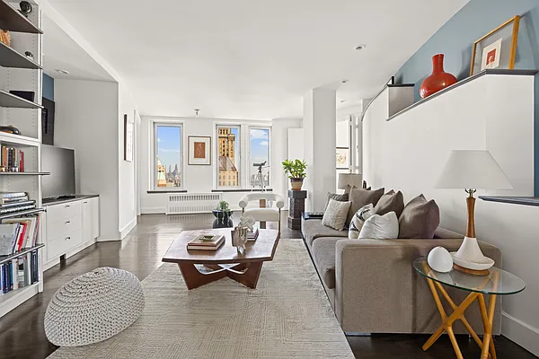 Sold by Compass | media 8