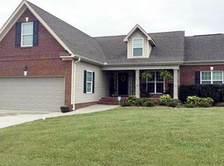 8499 Lexie Ln, Ooltewah, TN 37363