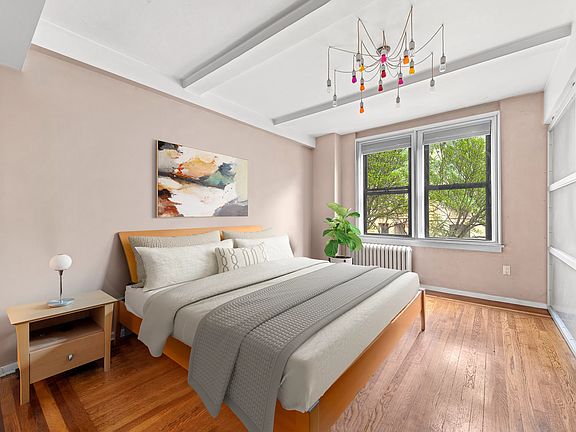 2nd image of 74 W 68th St APT 5C