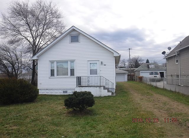 1st image of 1017 171st St