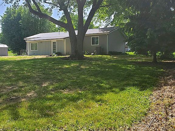 3rd image of 3956 Conley Dr