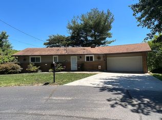 1135 Lakewood Cir, Washington, WV 26181