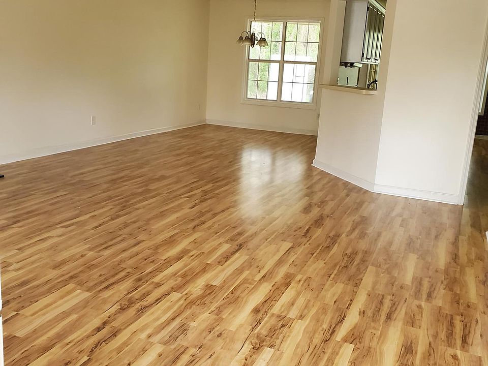 1st image of 735 Chatham Park Dr