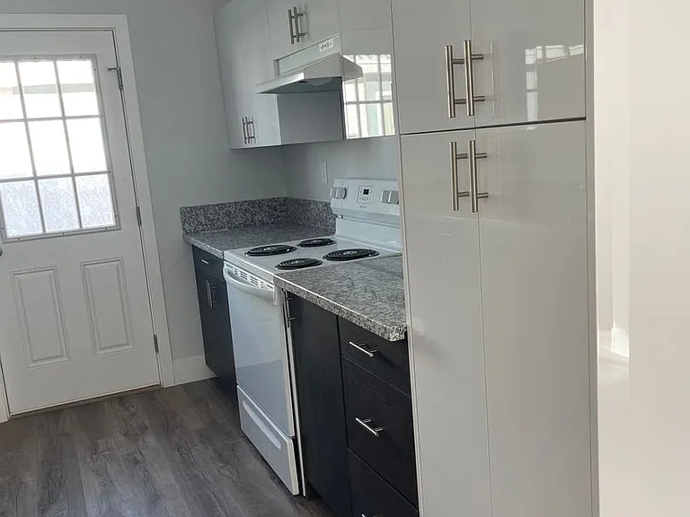 1420 S Ogallala St #3 — Photo 7