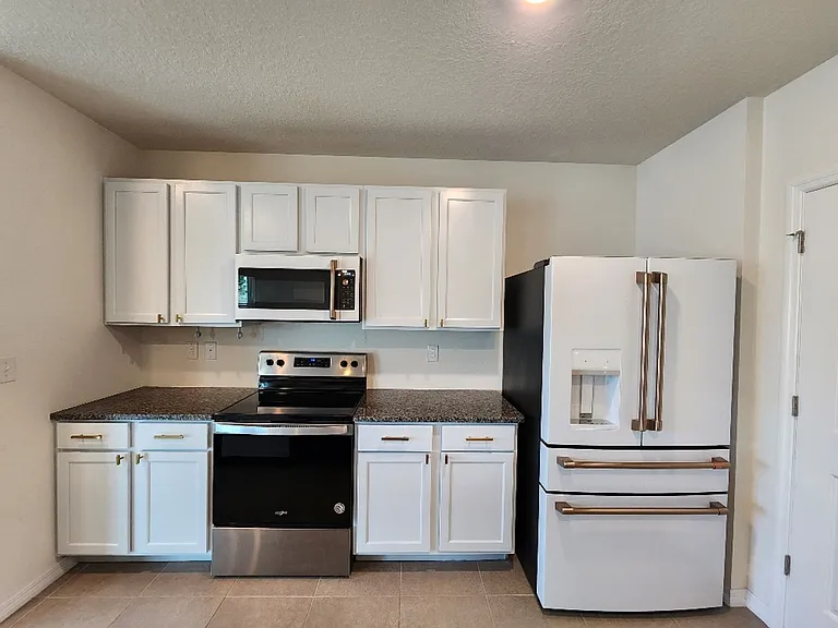 2448 Knight Island Dr — Photo 6