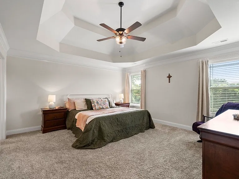 1328 Sussex Dr — Photo 15