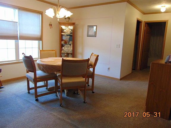 5th image of 23103 Walnut Dr