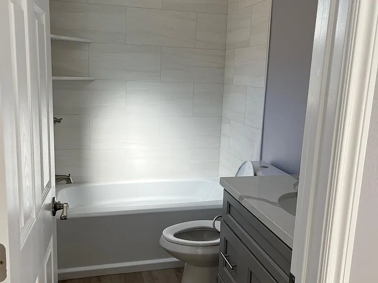 Buckeye St — Photo 14