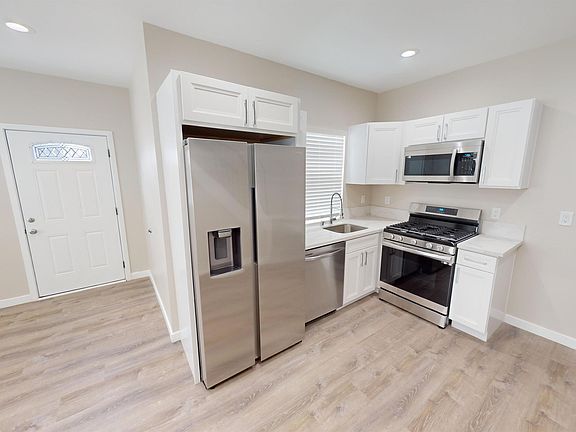 3rd image of 4993 63rd St