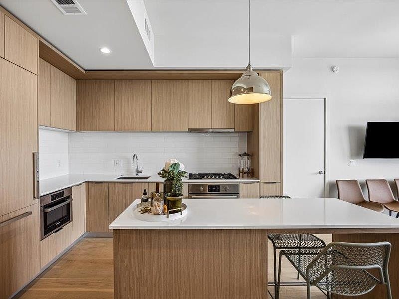 1st image of 44 East Ave #1808