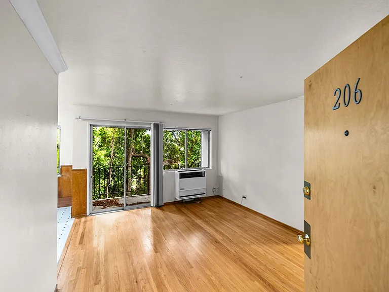 2540 Benvenue LLC — Photo 16