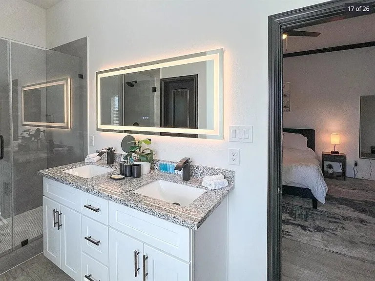 3407 Sakowitz St #B — Photo 7