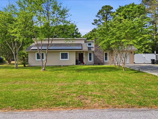 18 Sandy Pine Dr., Myrtle Beach, SC 29575