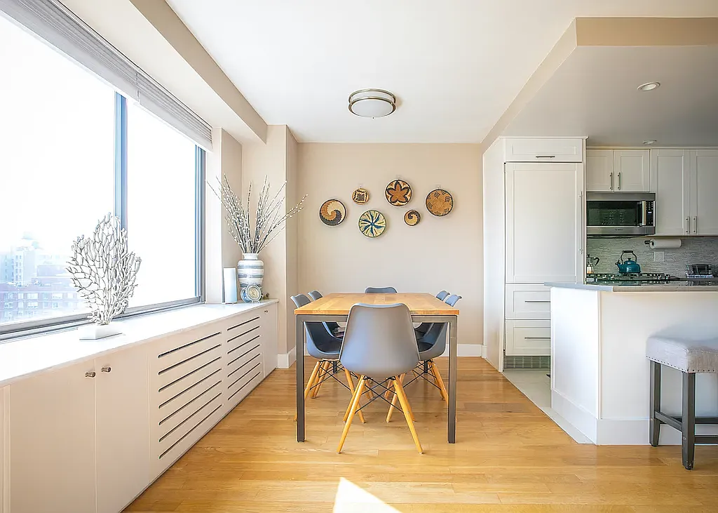382 Central Park West — Photo 3