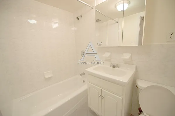 Rented by Peter Ashe | media 4