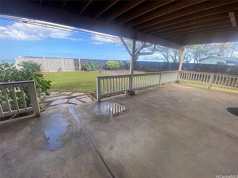 Large Oceanview covered lanai