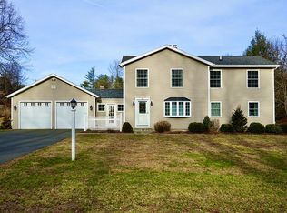 4 Ichabod Rd, Simsbury, CT 06070