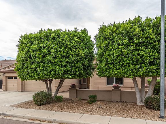 4th image of 8026 W Via Del Sol