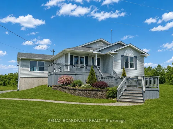 1918 Rosedale Rd N, Montague, ON K7A 4S6