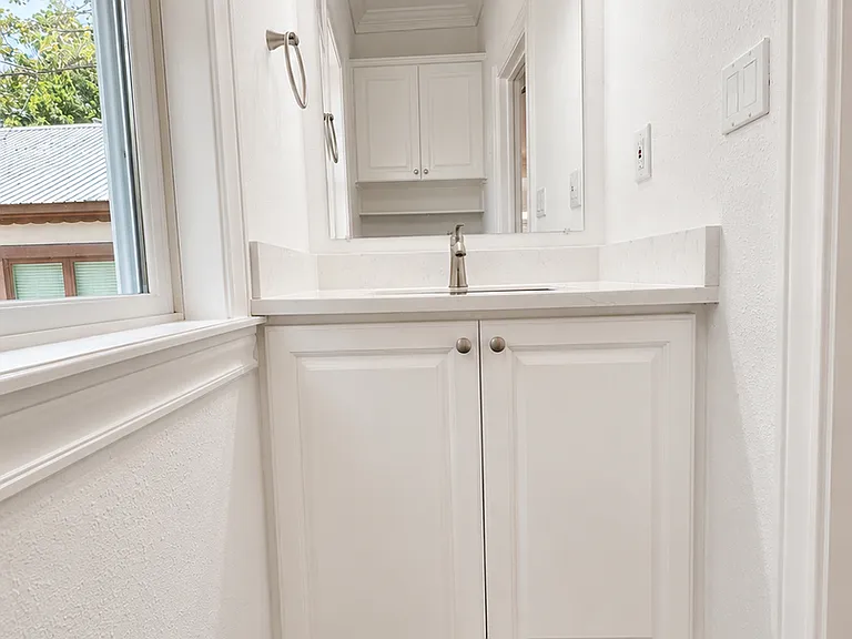 804 E Dean Keeton St — Photo 34