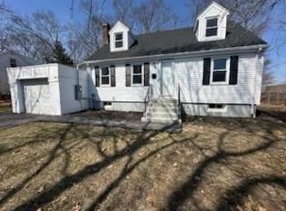 23 Cheney St, Needham, MA 02494