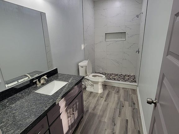5th image of 1110 N A St #A