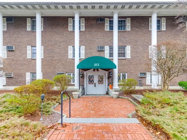 205 Great Rd APT C6, Acton, MA 01720