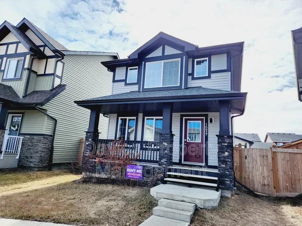 16027 13th Ave SW, Edmonton, AB T6W 3N6