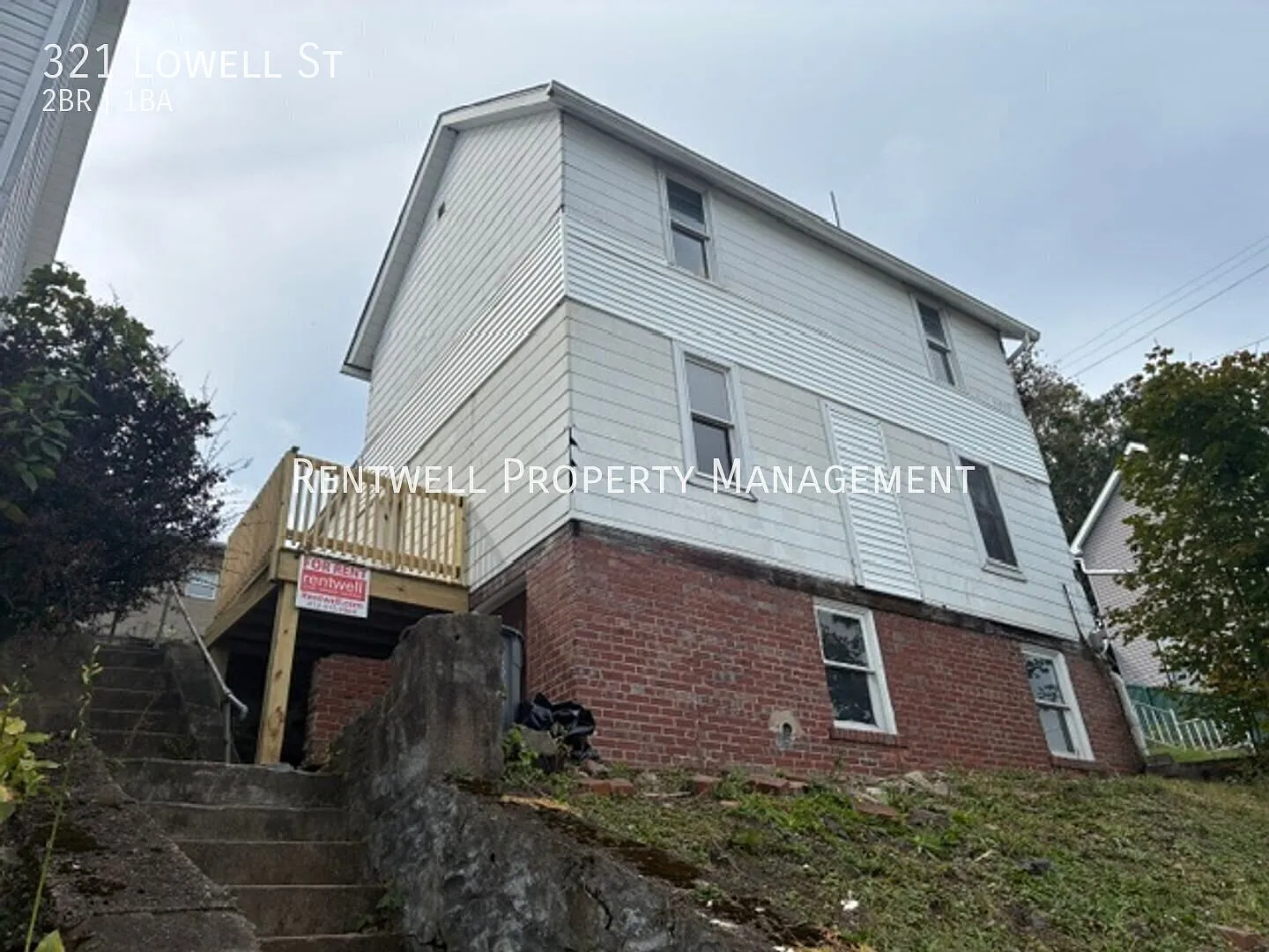 Move-In Ready 2-Bedroom Home with Yard & Deck — Photo 1