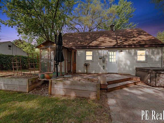 5th image of 3762 Mallory Ave SW