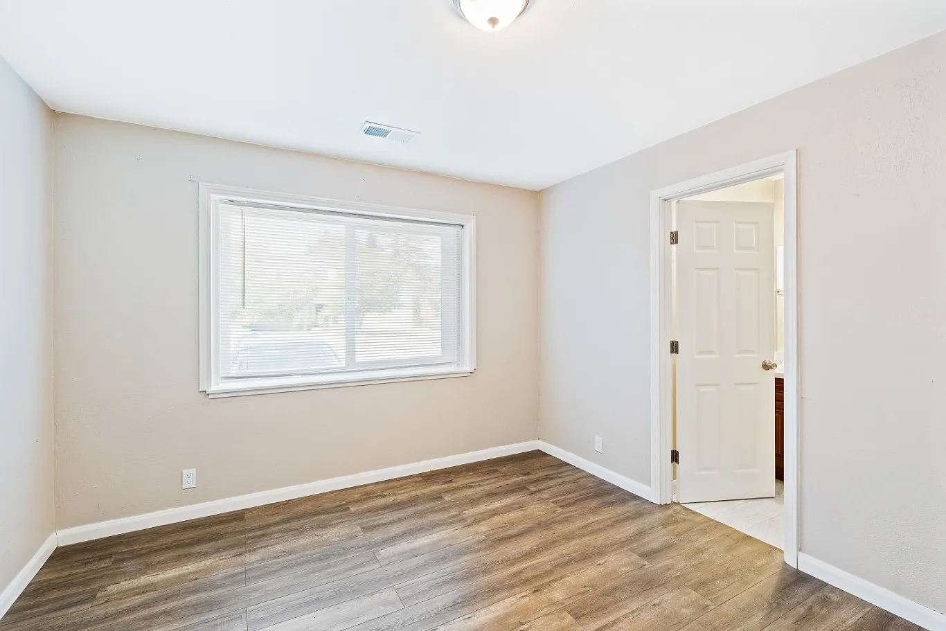 Stephen Dr, El Sobrante — Photo 2