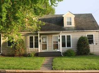 802/804 10th Ave NE, Waseca, MN 56093