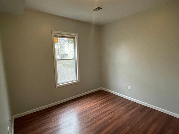 5th image of 483 Avon Ave #A