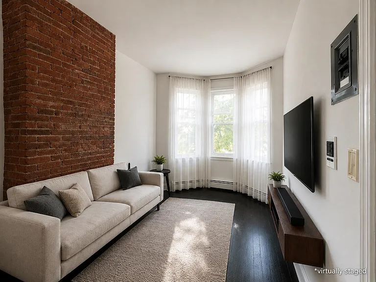 1810 Palisade Ave — Photo 7