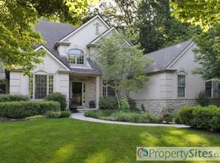 154 Charterhouse Ct, Powell, OH