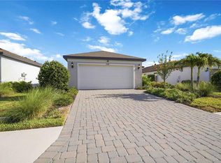 6548 Silverstar Dr, Sarasota, FL 34240