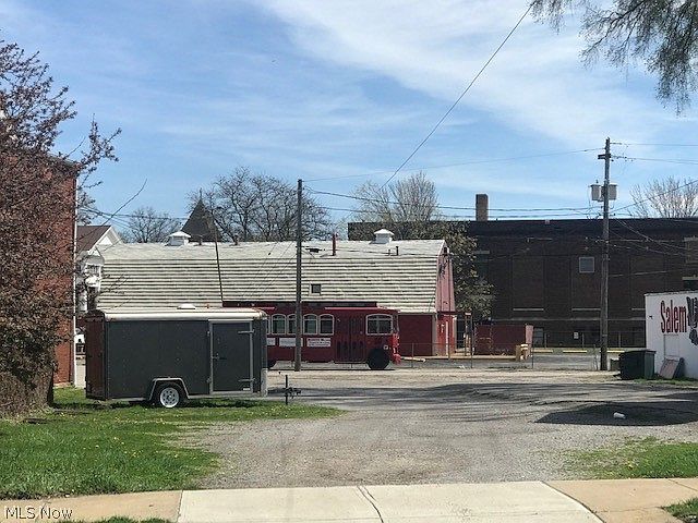 1st image of Lincoln Ave S