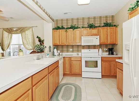 3rd image of 12755 Rock Creek Cir