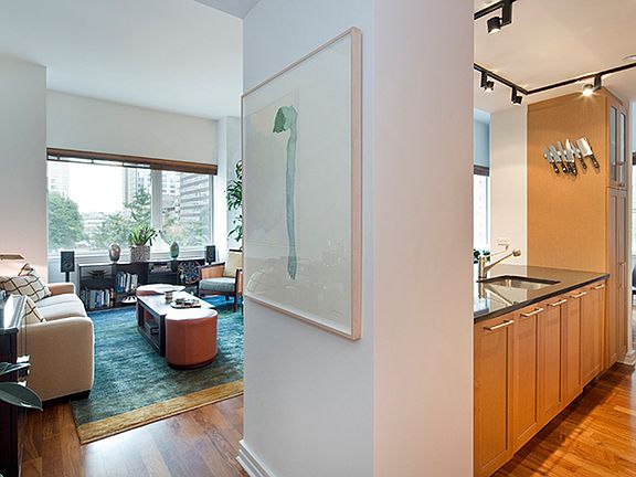 2nd image of 200 W End Ave APT 3C