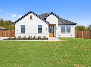1217 Gannon Ln, Desoto, TX 75115