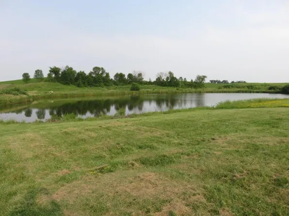 614 Pond View Dr SE, Lonsdale, MN 55046